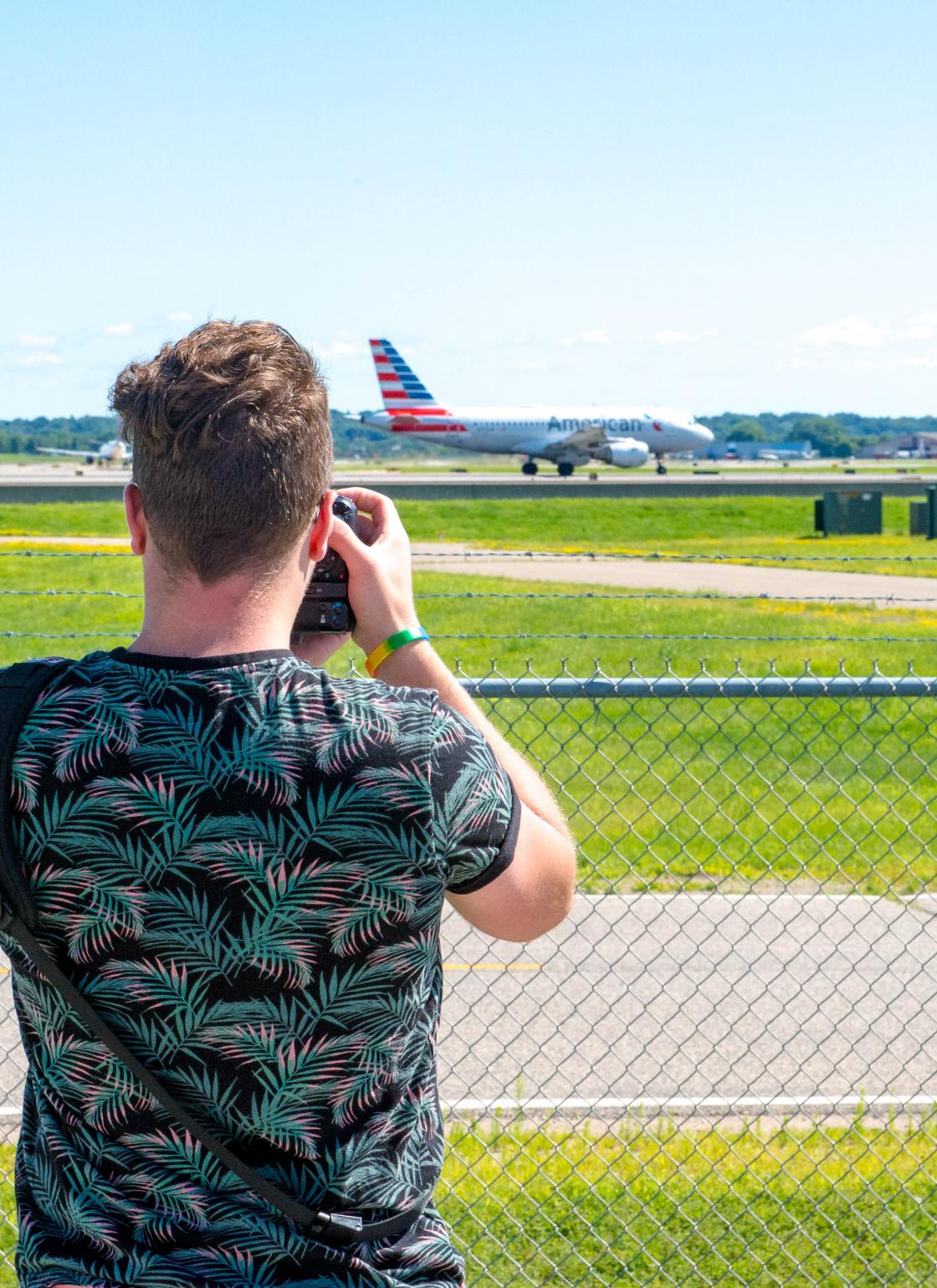 aircraft-viewing-area-msp-airport